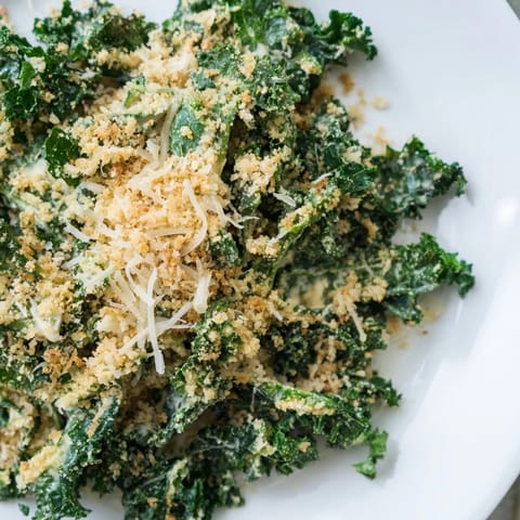 Garlic Parmesan Kale Salad